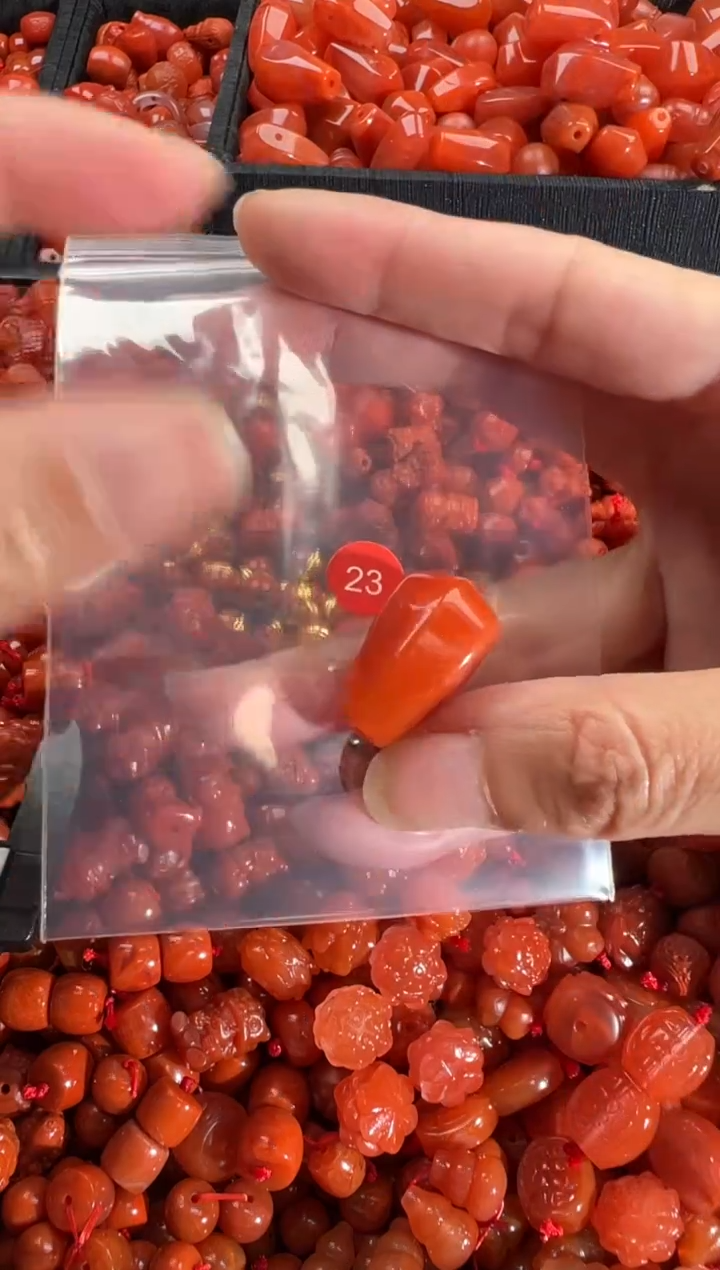 【闪购商品】南红玛瑙颈饰未镶嵌1