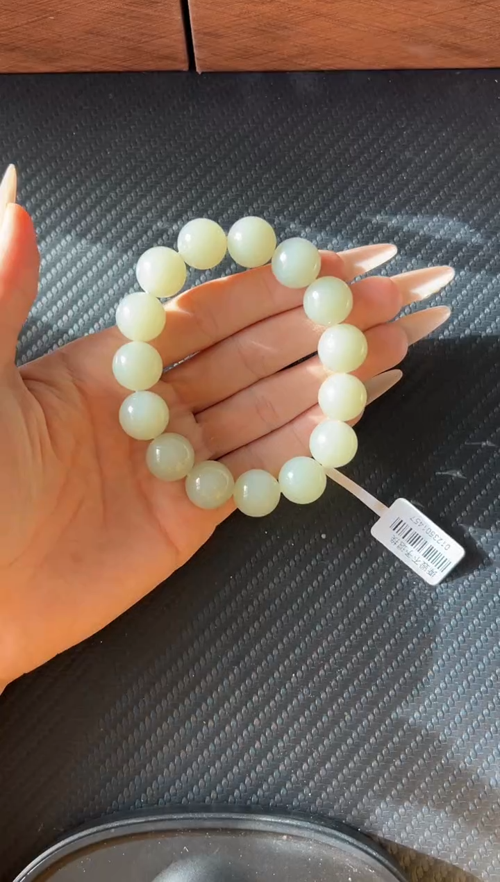 未镶嵌手串和田玉且末近矿微色差卡14