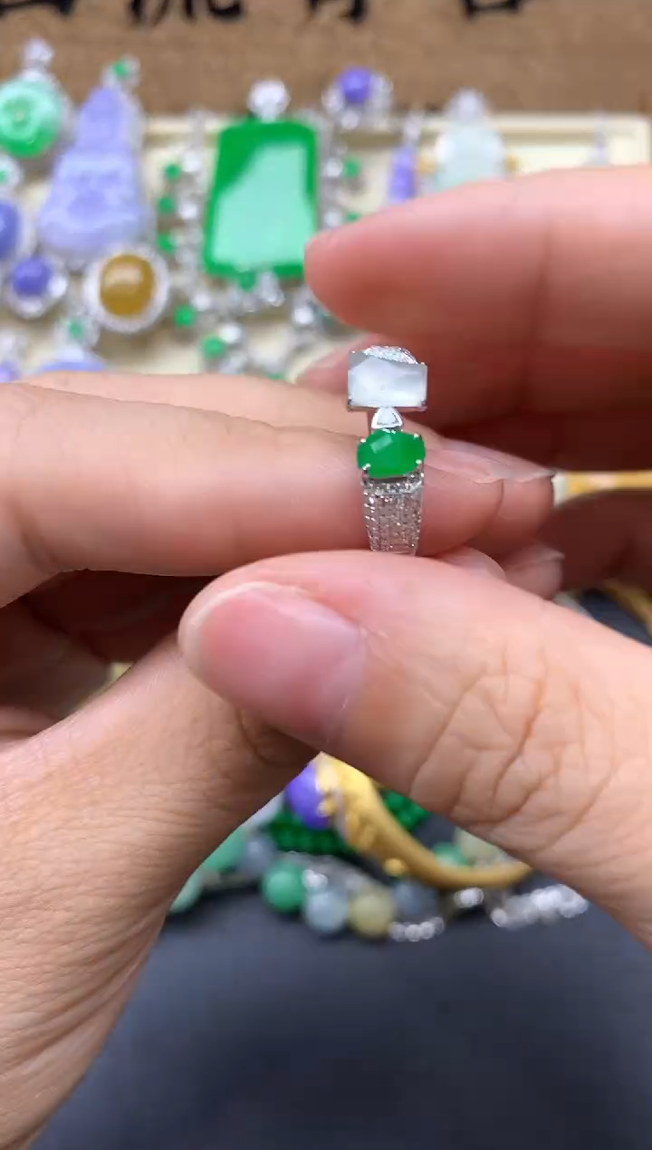 【闪购商品】翡翠戒指18K金镶嵌359-中国好珍宝