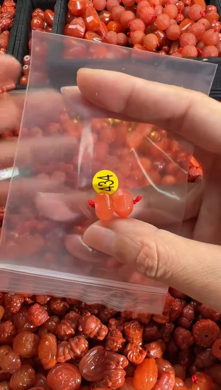 【闪购商品】南红玛瑙颈饰未镶嵌1