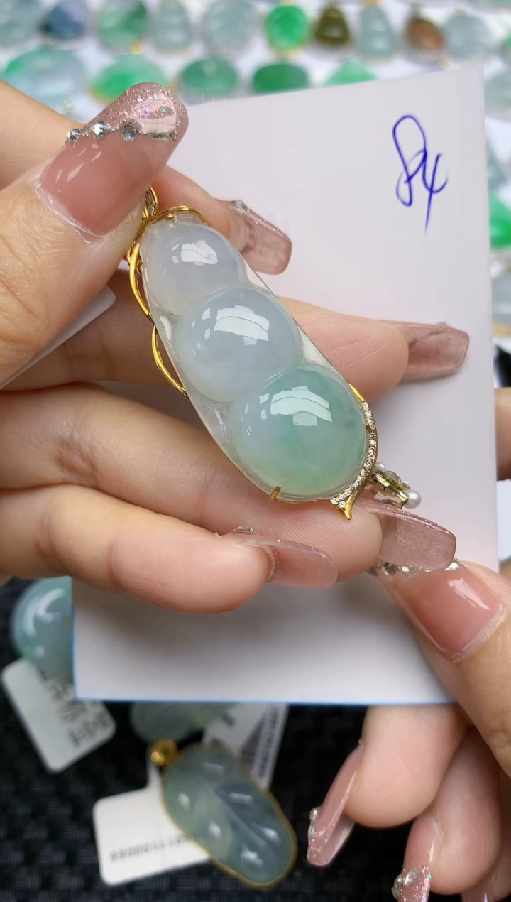 【闪购商品】翡翠颈饰18K金镶嵌天然A货翡翠 84