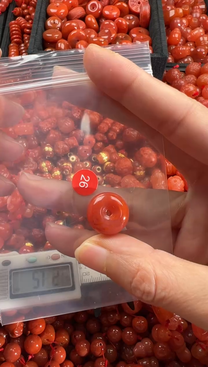 【闪购商品】南红玛瑙颈饰未镶嵌1