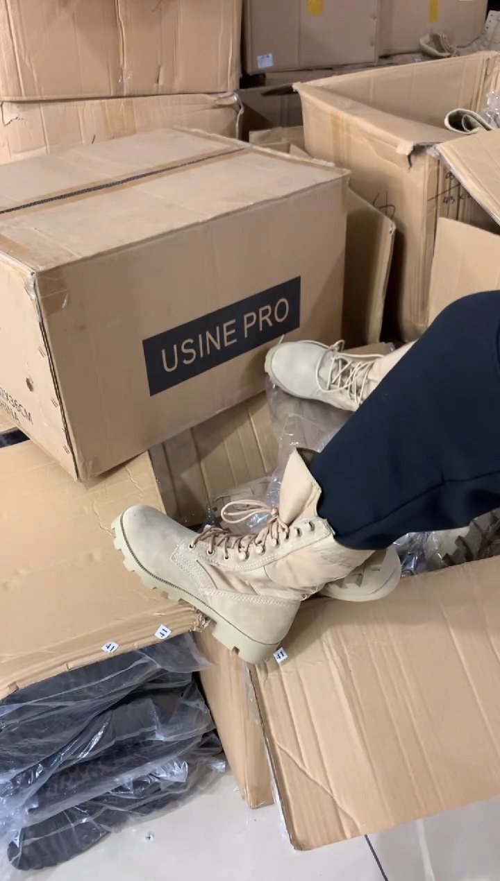 织物41码，C 牛皮 大开口高帮 运动鞋码 脚胖建议拍大，默认微瑕