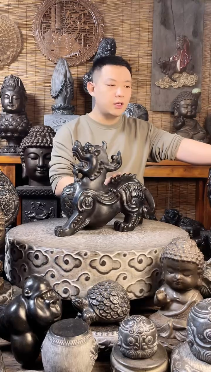 【闪购商品】40飞天貔貅天然青石雕刻