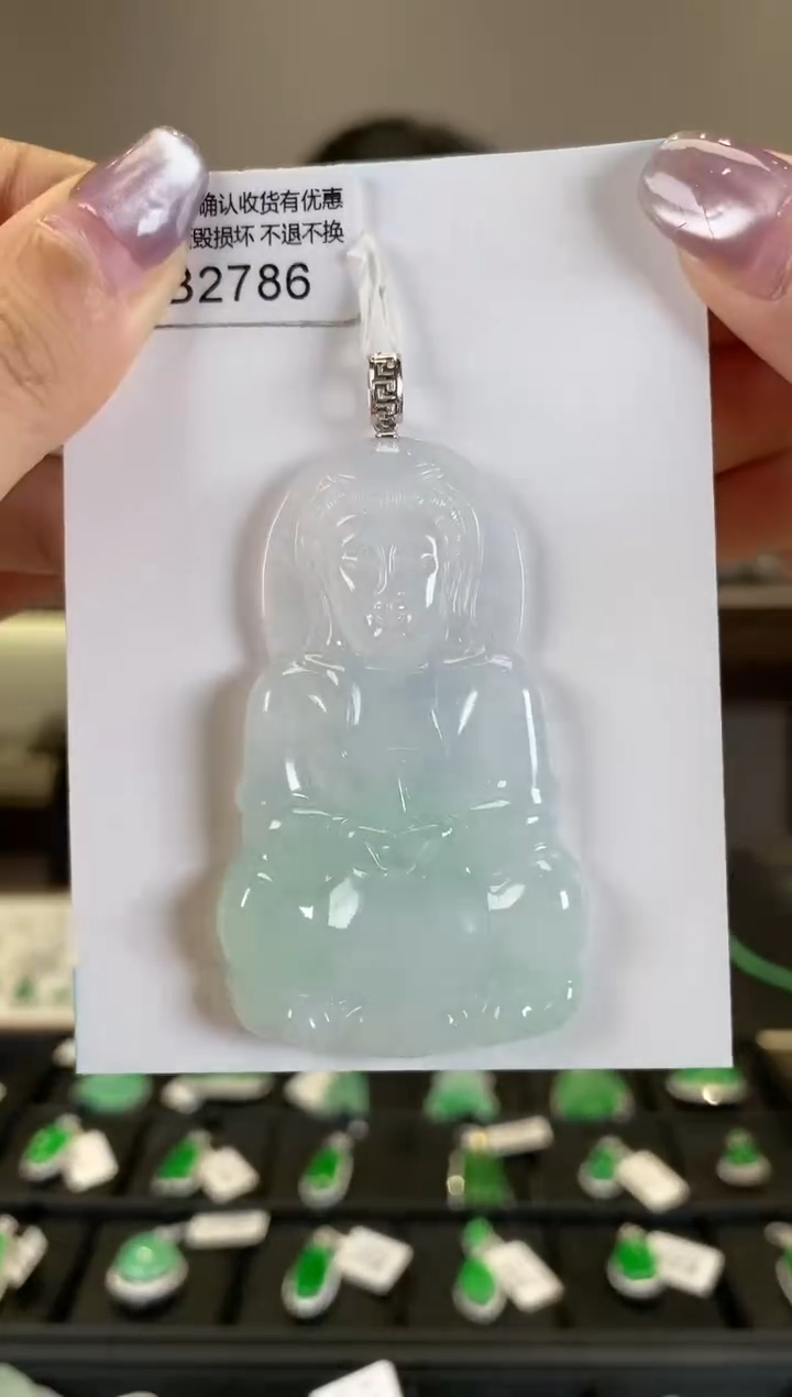 【闪购商品】翡翠颈饰18K金镶嵌B2786 观音 含运营费