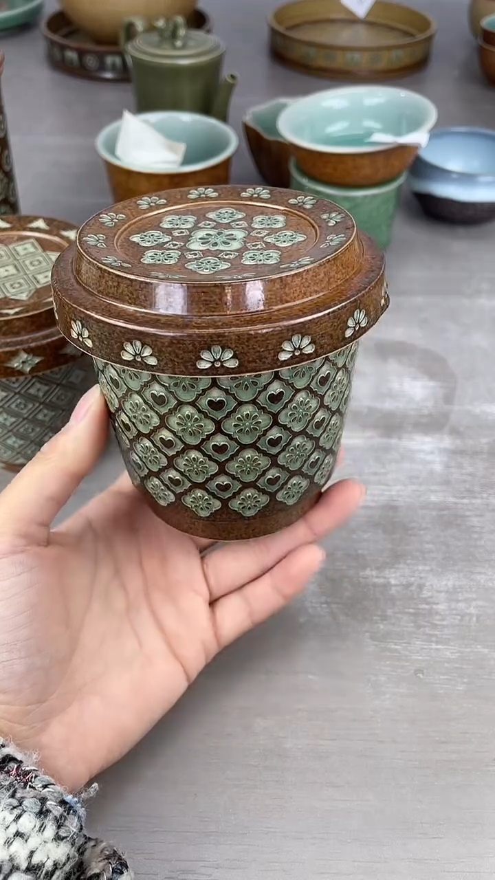 青瓷仓储福利清仓