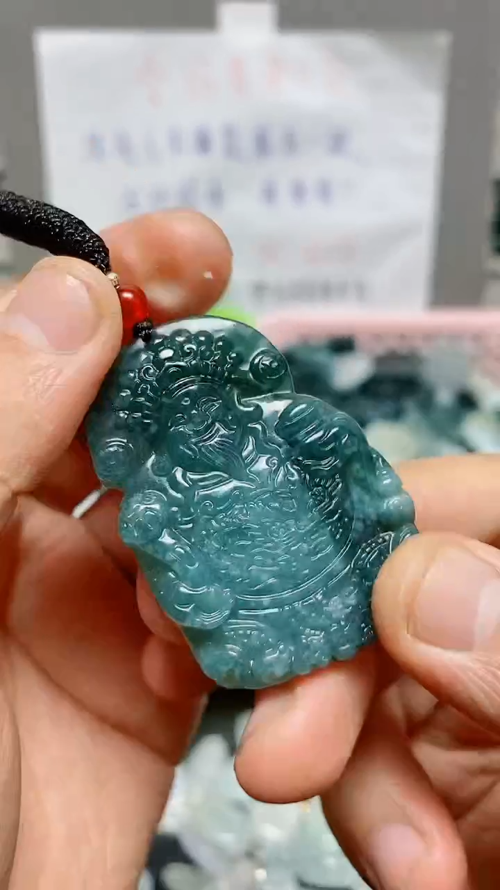 【闪购商品】翡翠颈饰未镶嵌天然翡翠A货