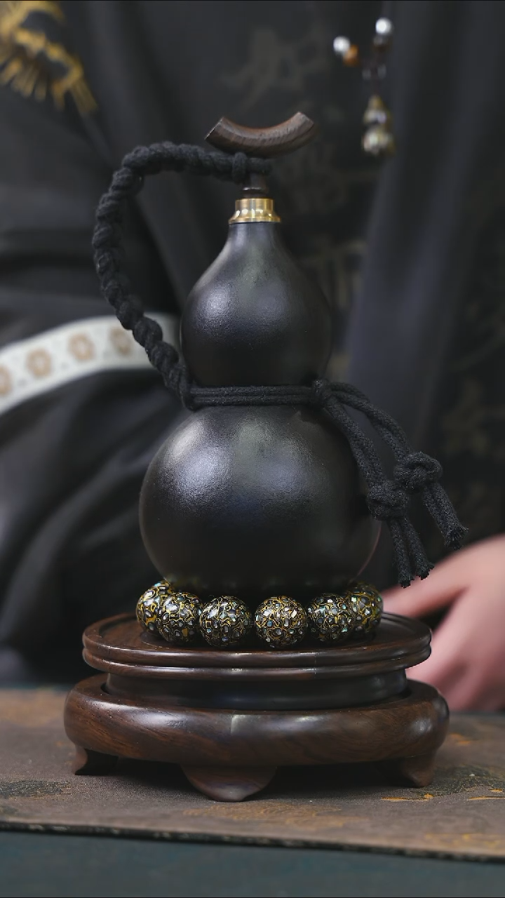 【闪购商品】YC104大漆酒葫芦不包手串及旋转底座