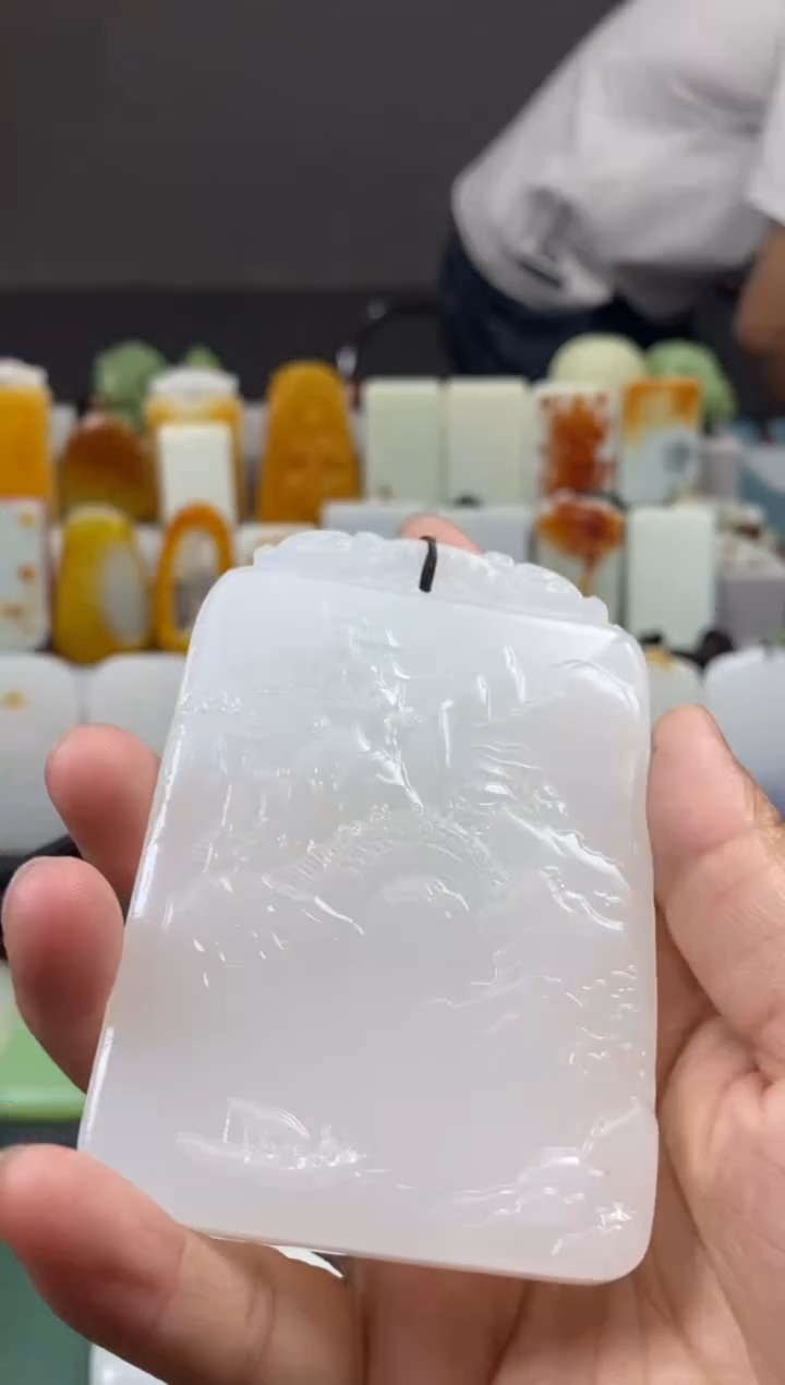 天然玉石未镶嵌颈饰