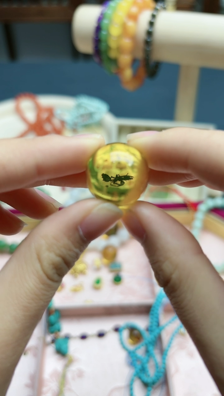 【闪购商品】蜜蜡裸石未镶嵌虫珀19+mm散珠*1 YN