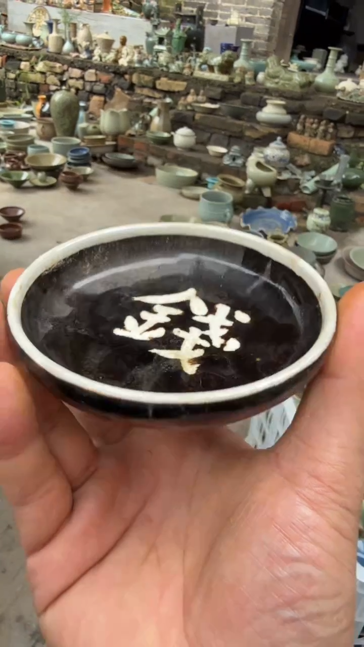 摆件一**衣瓷器瓷器瓷器瓷器