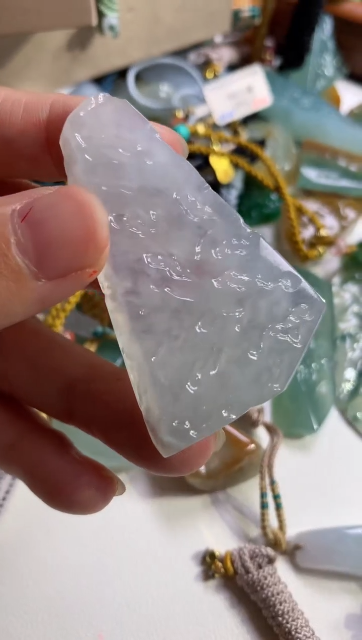 【闪购商品】翡翠颈饰未镶嵌吊坠