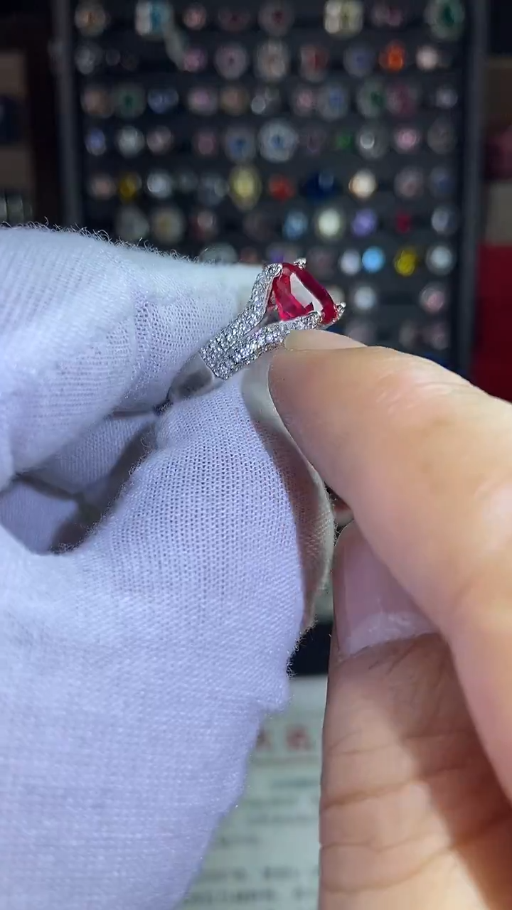 20红宝石（处理）戒指B12.11-132