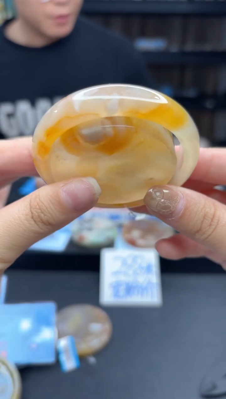 【闪购商品】石英质玉手镯未镶嵌658（53圈赠送镯心）