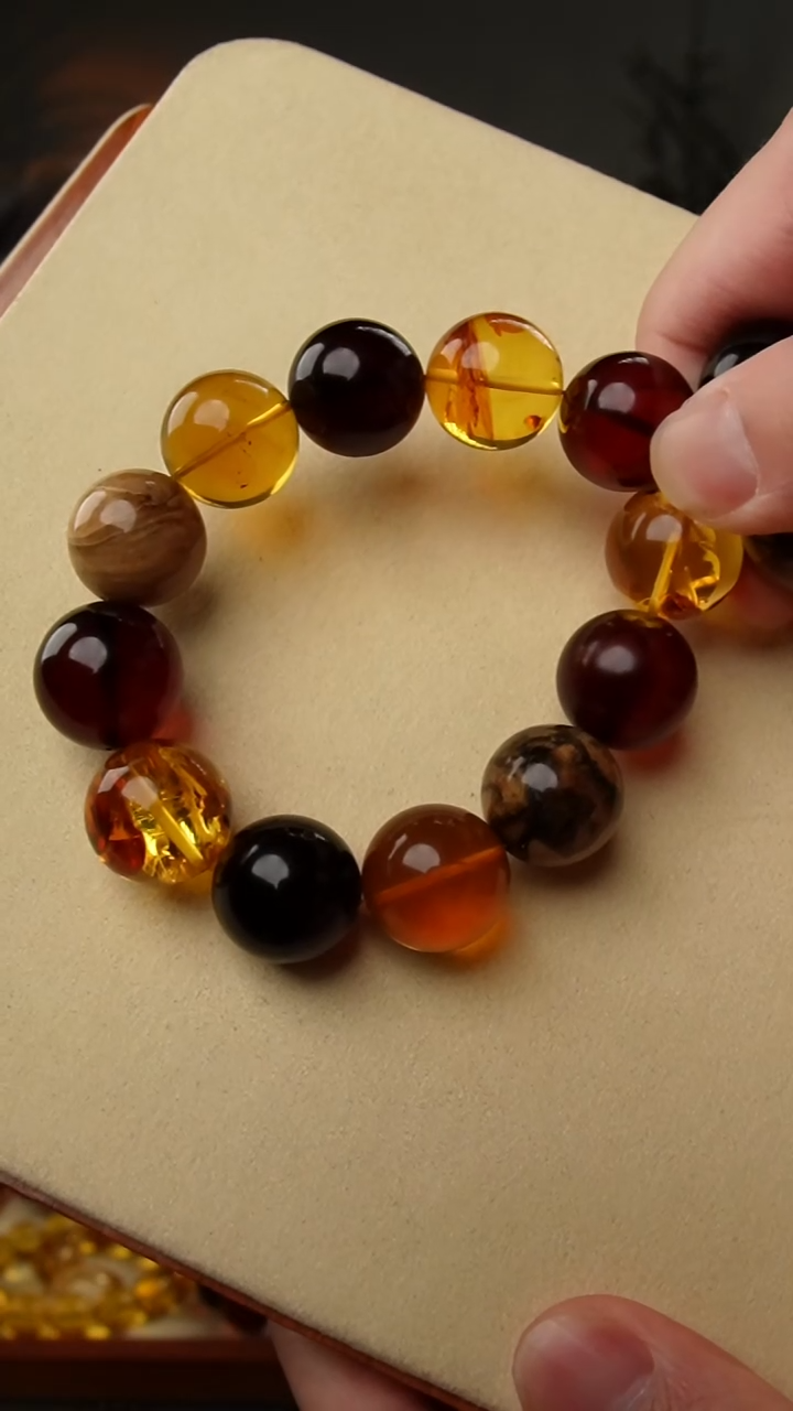 【闪购商品】琥珀颈饰未镶嵌18+天然多宝手串
