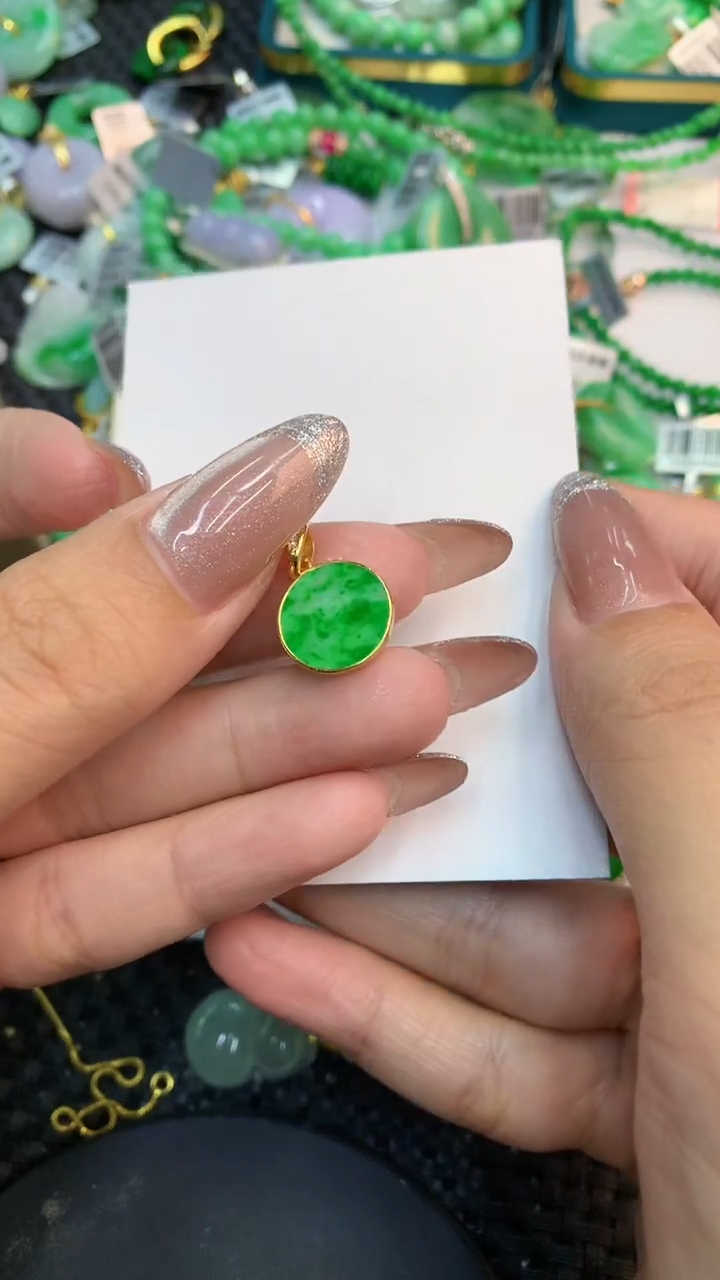 颈饰未镶嵌翡翠1