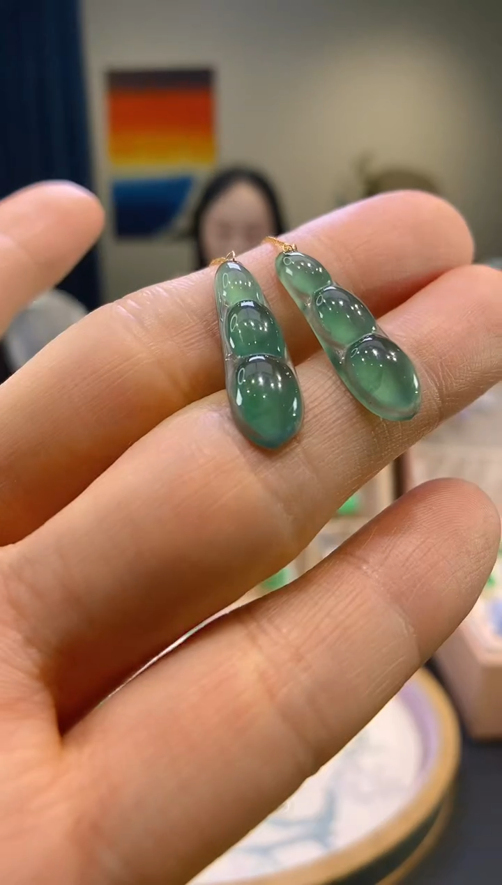 【闪购商品】翡翠18K金镶嵌吊坠(不含链)豆子耳饰