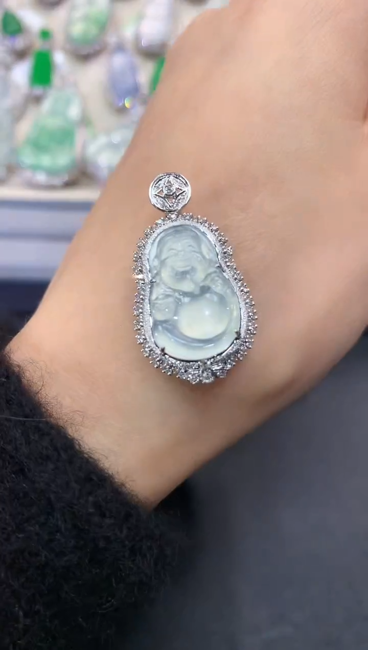 【闪购商品】翡翠吊坠(不含链)18K金镶嵌q11         