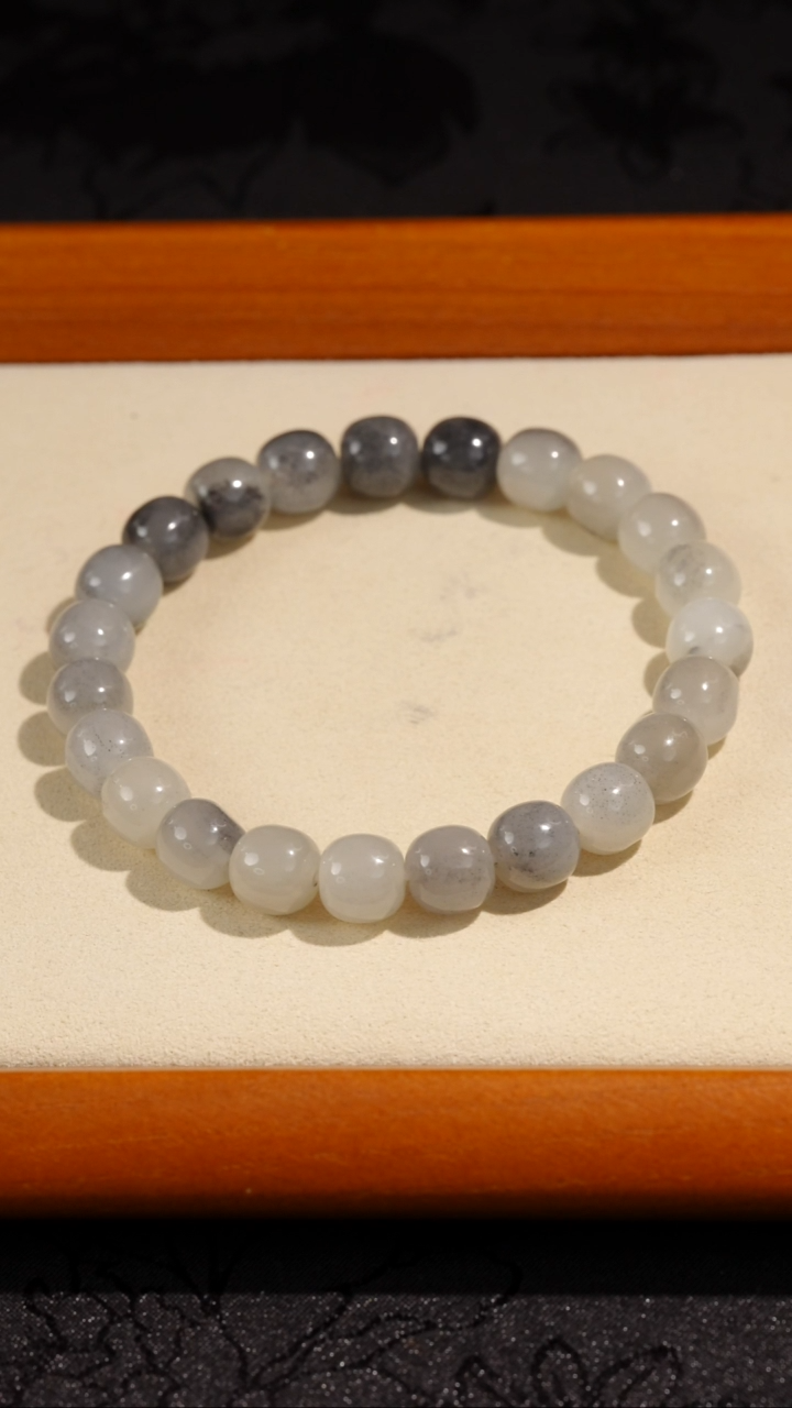 未镶嵌手串和田玉（墨玉）和田玉于田青花手串