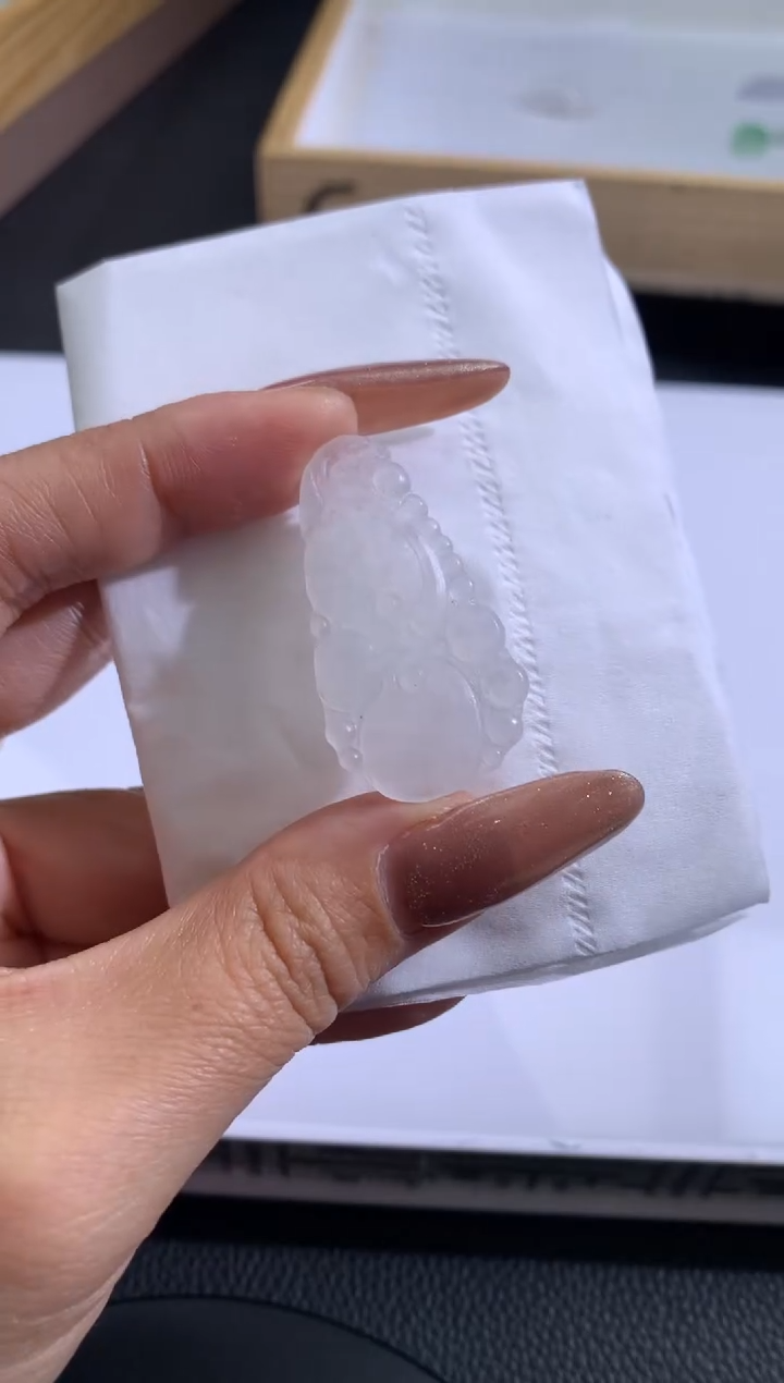 【闪购商品】定制翡翠未镶嵌翡翠