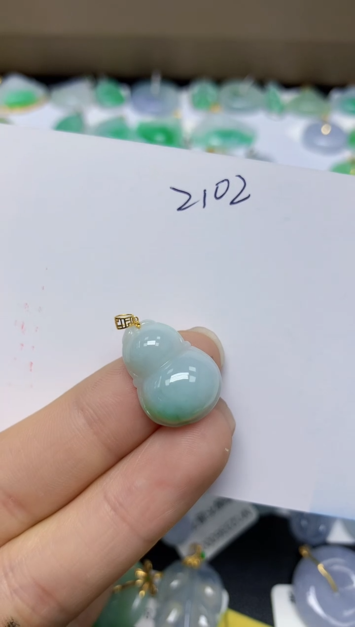 【闪购商品】翡翠挂件18K金镶嵌 天然翡翠A货