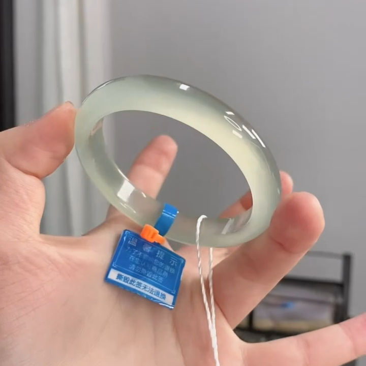 玉髓手镯油青正圈气质款多样性发货一只发货（福利）