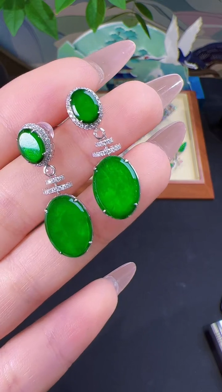 【闪购商品】翡翠耳饰18K金镶嵌耳环