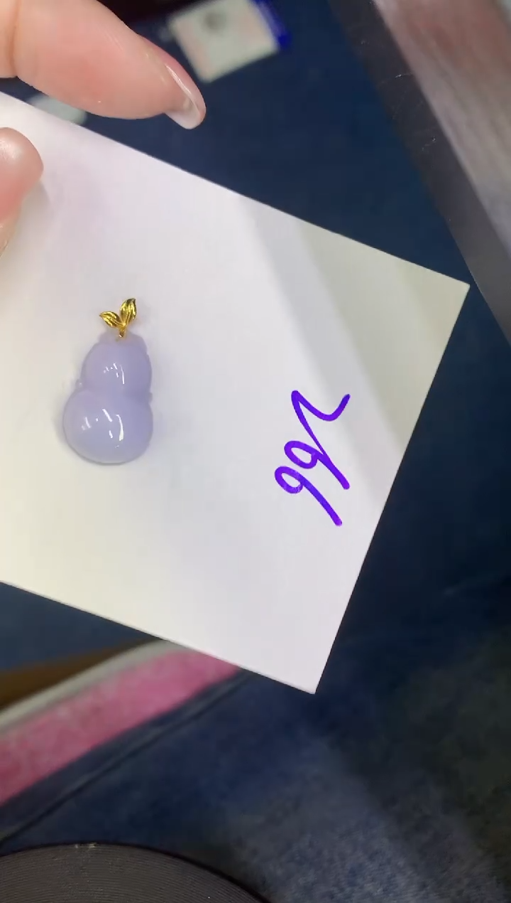 翡翠18K金镶嵌颈饰00000000000