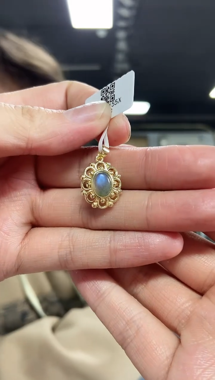 【闪购商品】拉长石吊坠未镶嵌多样性发其一颜色微差