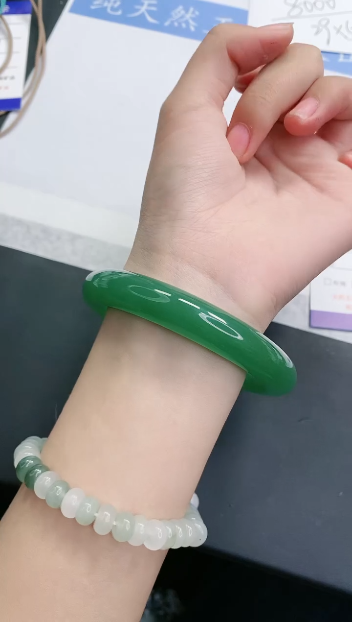 【闪购商品】石英质玉手镯未镶嵌D284-62+