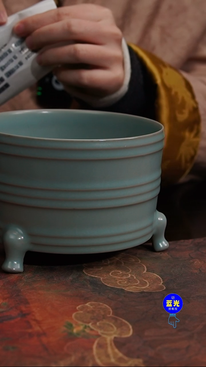 摆件瓷瑕（结晶）清凉寺原矿釉三足樽（中）0143