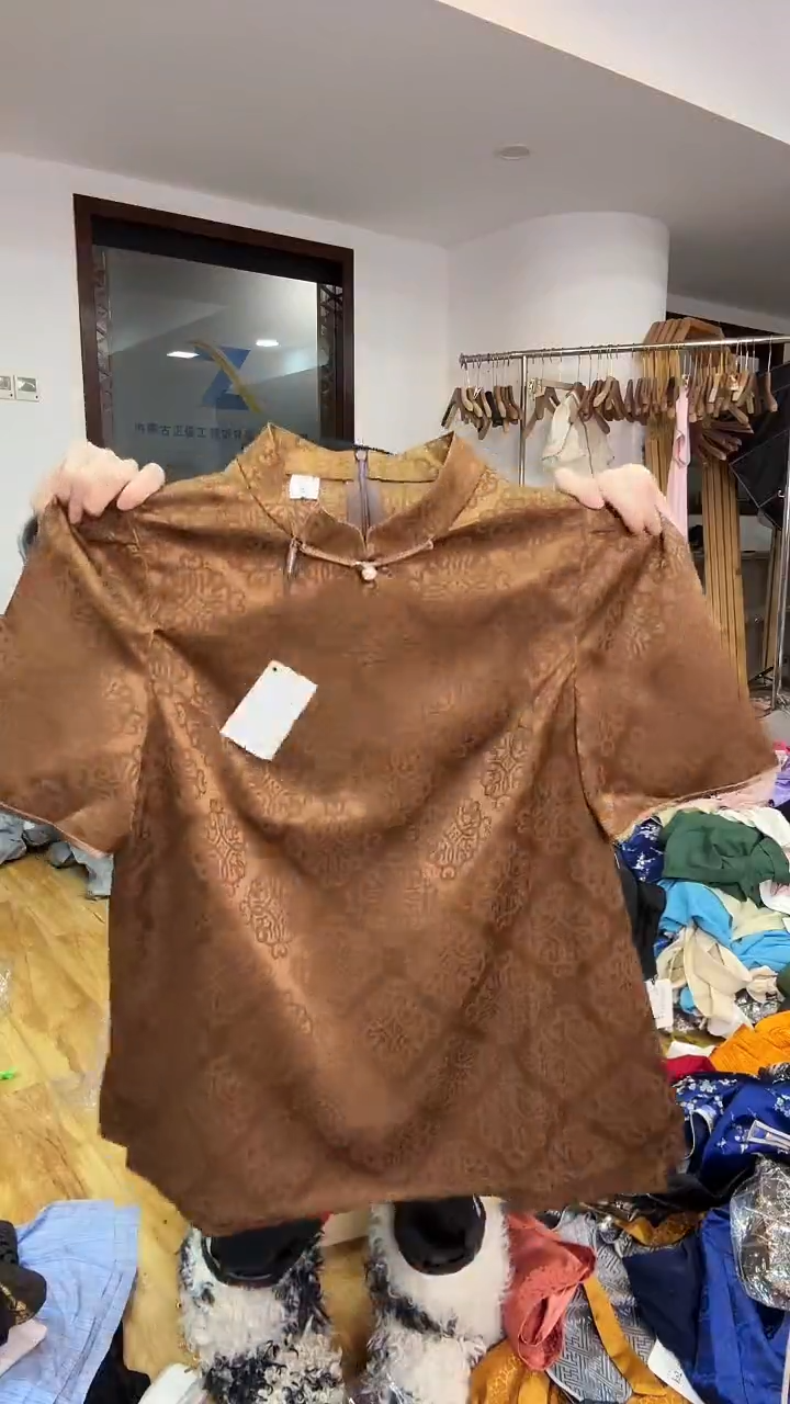 L码        105-115斤  半袖