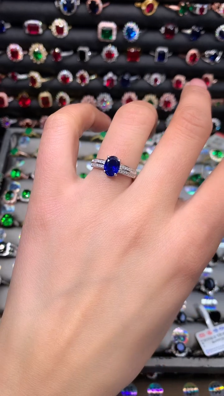 【闪购商品】祖母绿戒指银S925镶嵌68