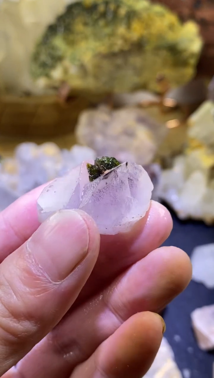 未镶嵌珠宝半成品水晶128号四川美姑超七花园水晶