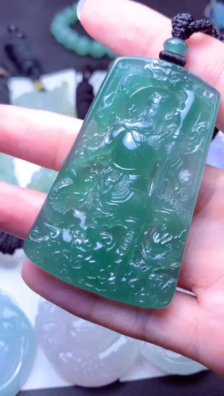 颈饰未镶嵌翡翠天然A货翡翠