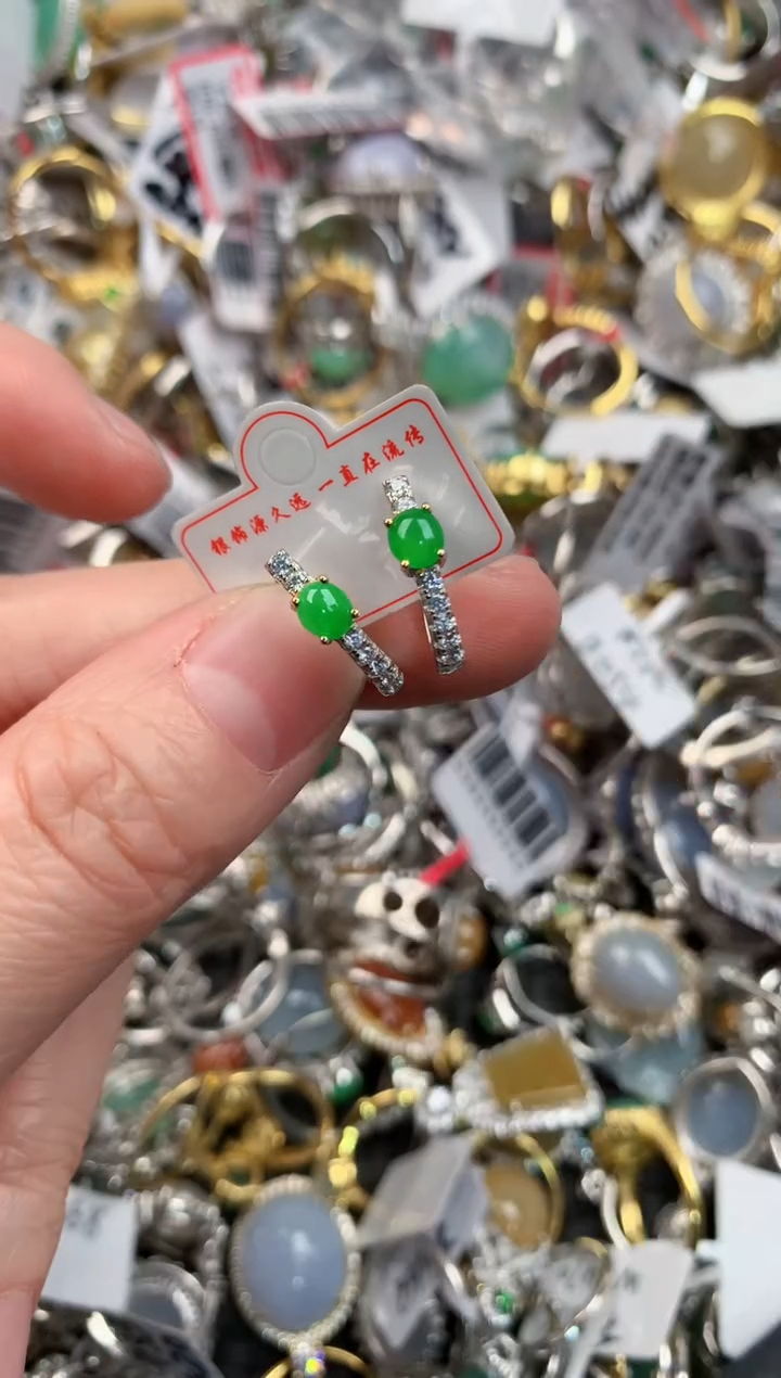 银S925镶嵌戒指翡翠?10             6