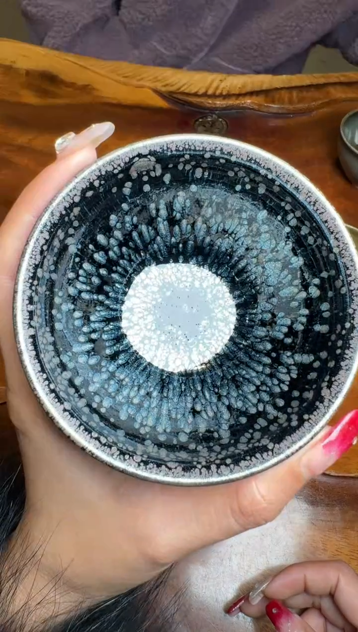 【闪购商品】茶盏许杰黑底银斑67