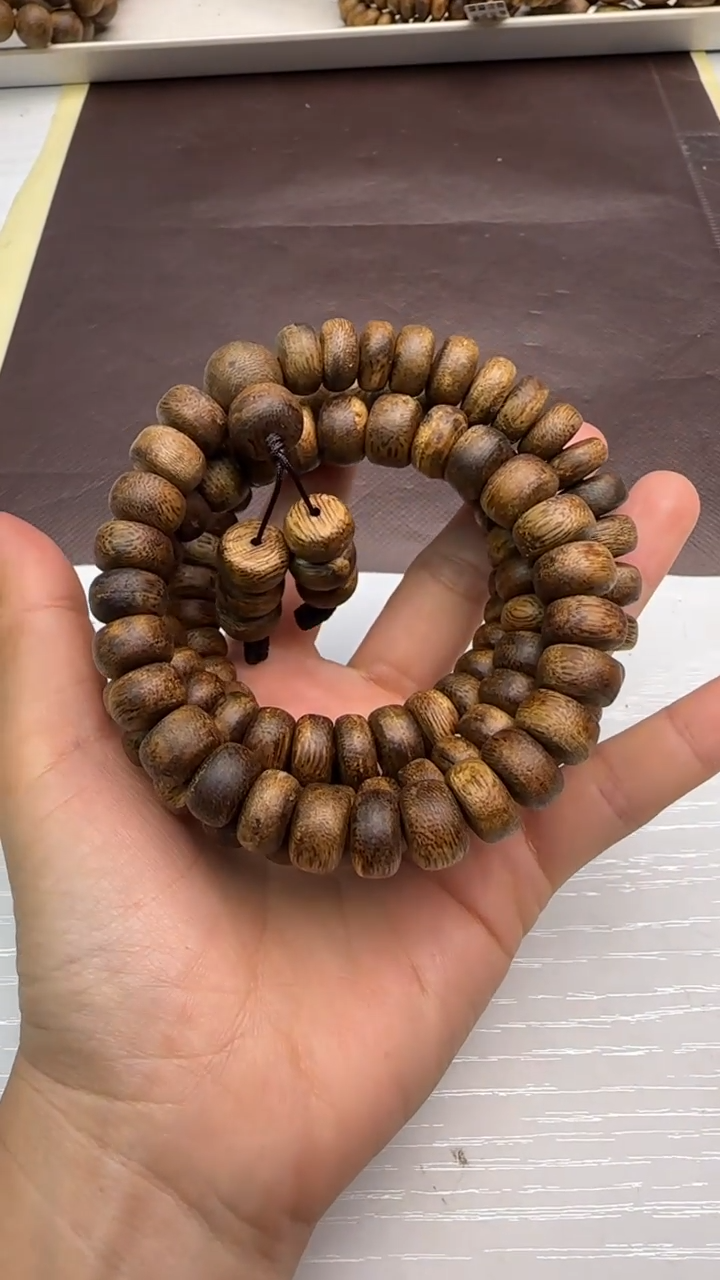 【闪购商品】沉香手串99沉海南老白棋厚片珠多圈12mm58g