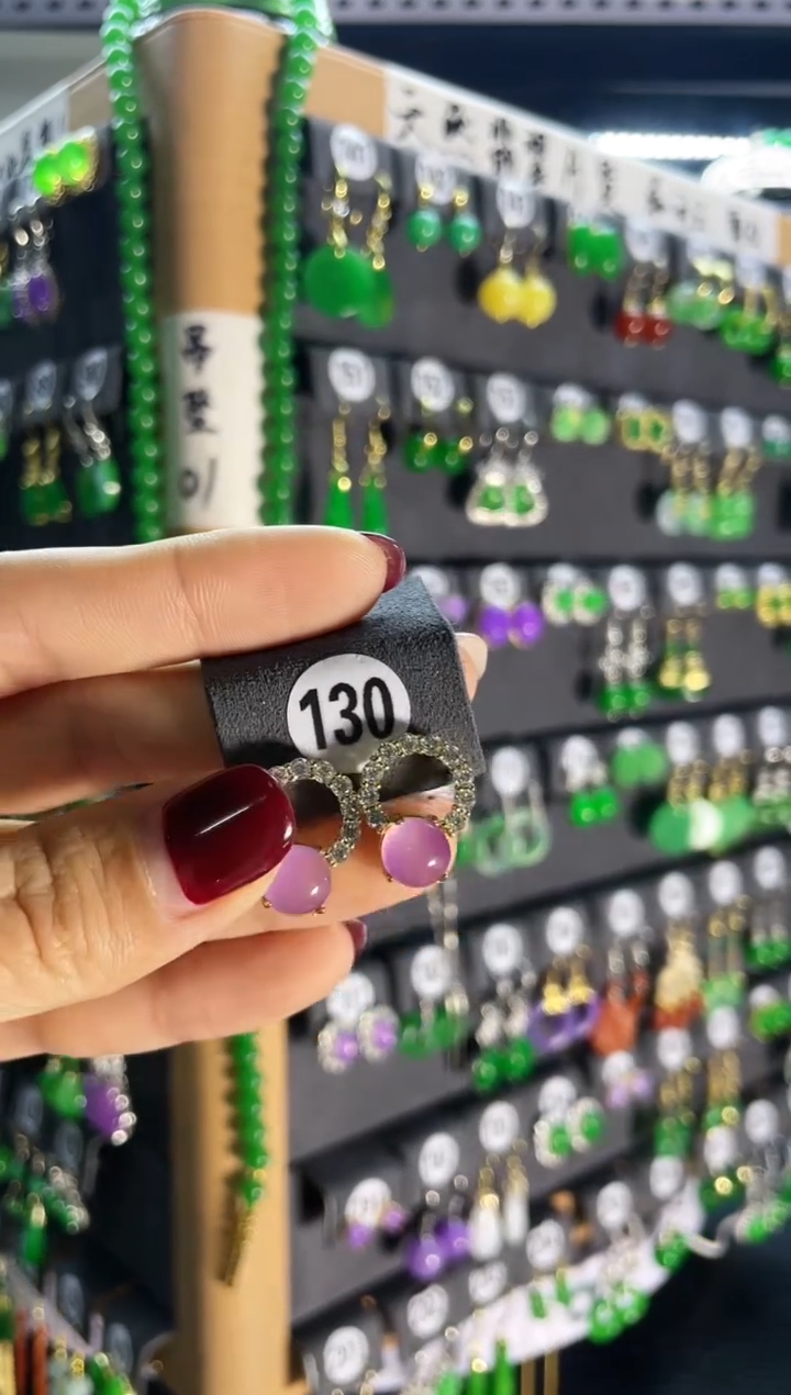 【闪购商品】翡翠耳饰银S925镶嵌130...