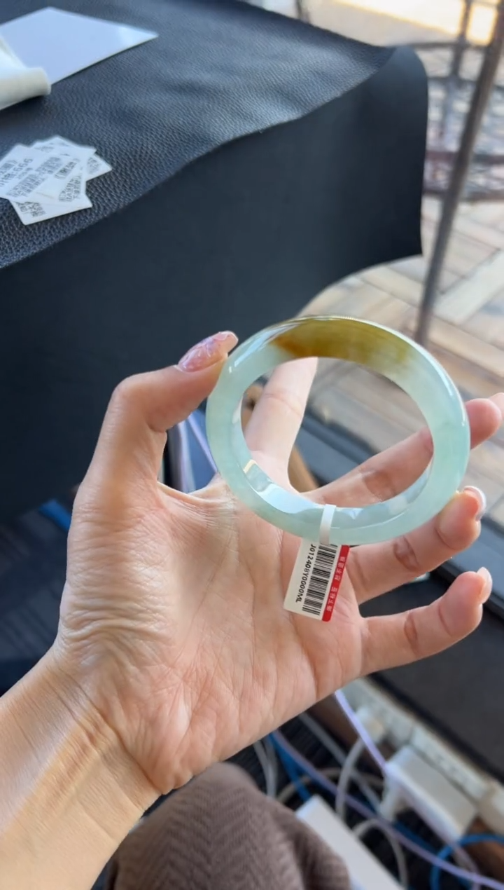 【闪购商品】翡翠手镯未镶嵌27号56.2*11.2*8.2