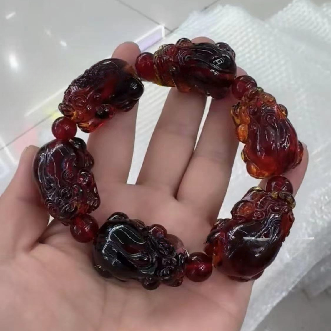 血丝珀貔貅手串YP-013无礼盒