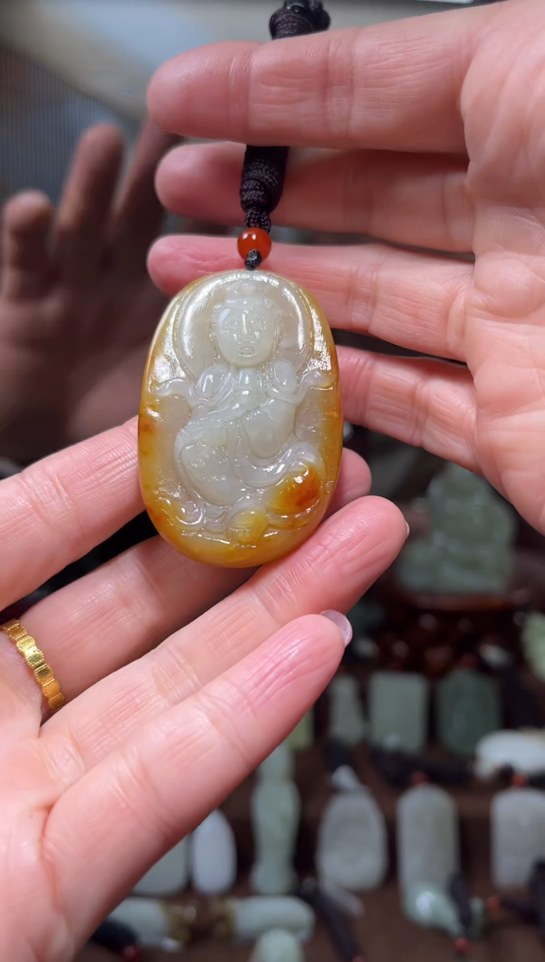 颈饰未镶嵌和田玉·