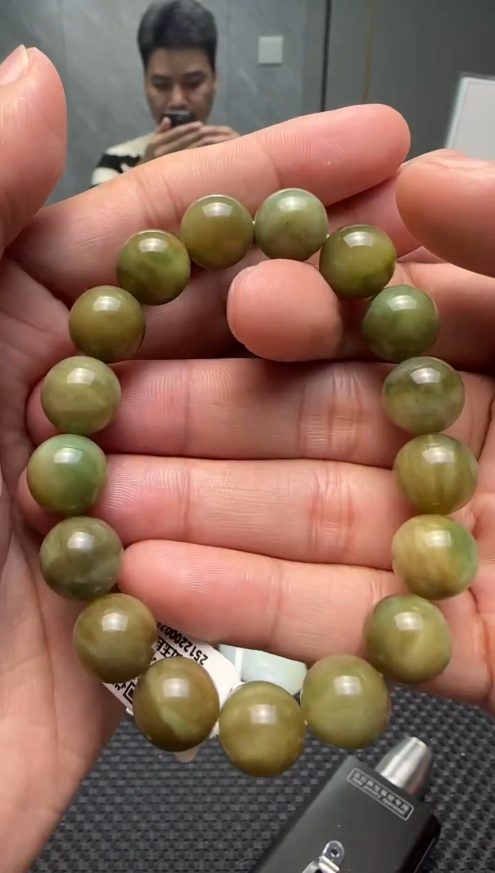 未镶嵌手串和田玉黑羊洞碧玉手串卡12