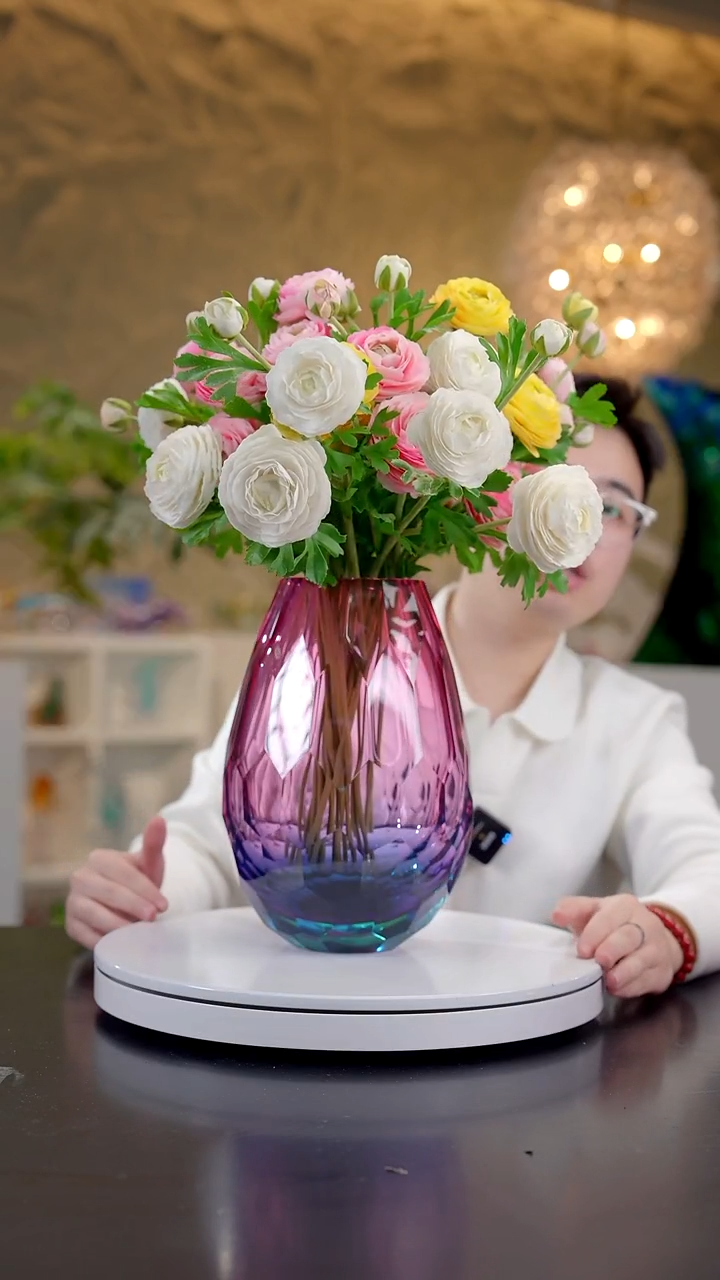 手工艺品琉璃金红蓝钻石切面花器