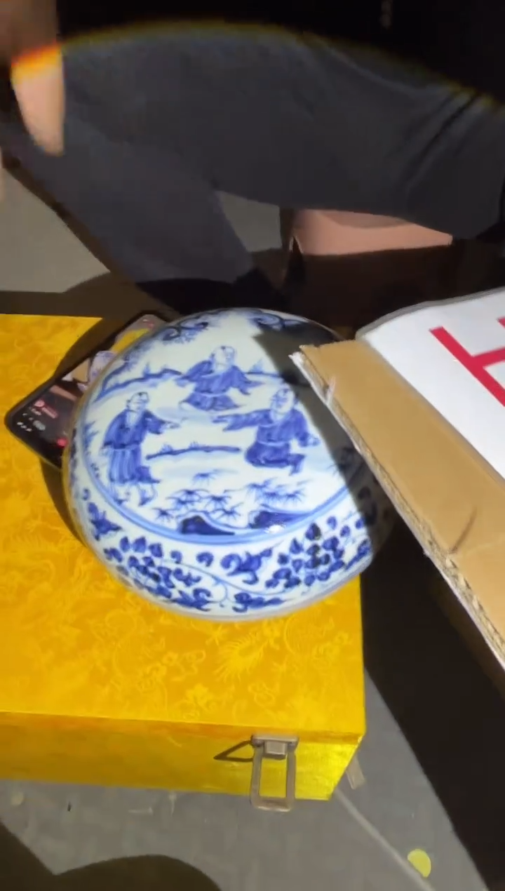 摆件陶瓷现代工艺品M768