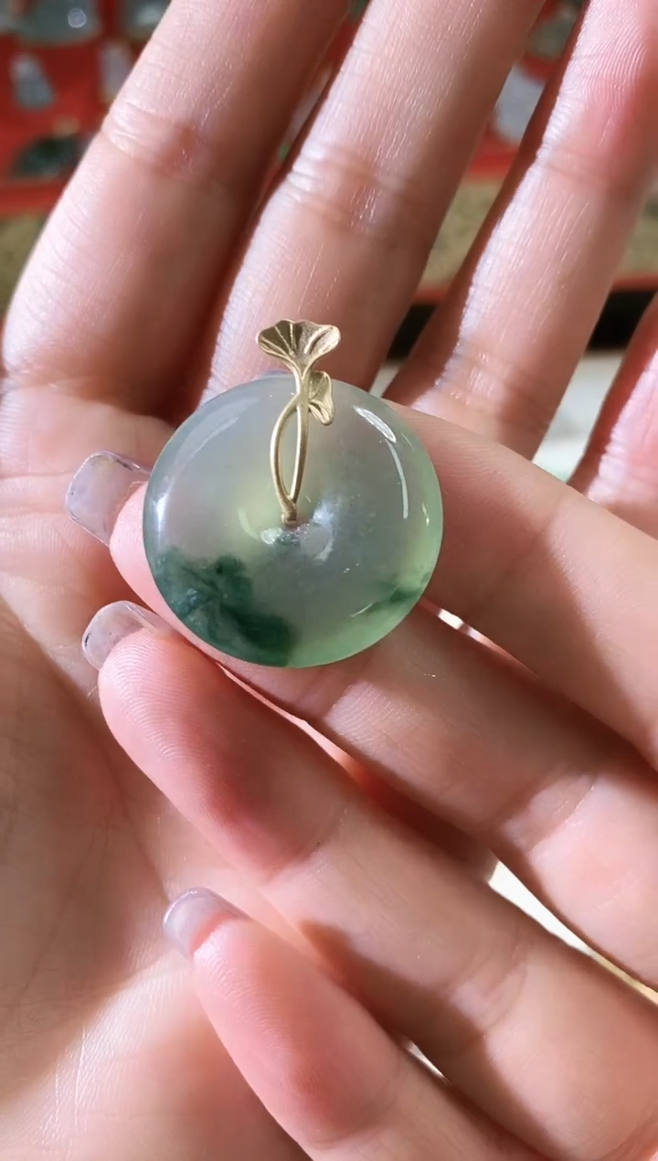 翡翠18K金镶嵌颈饰250329164