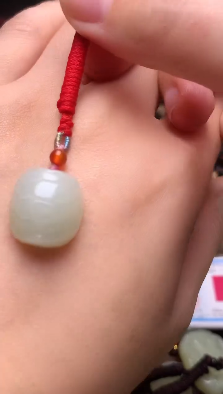 颈饰未镶嵌和田玉新疆料青海料清水和田玉吊坠