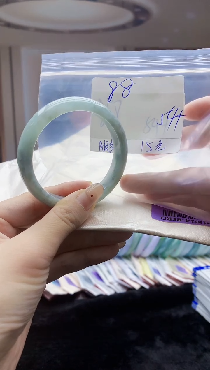 【闪购商品】翡翠手镯未镶嵌0632446040