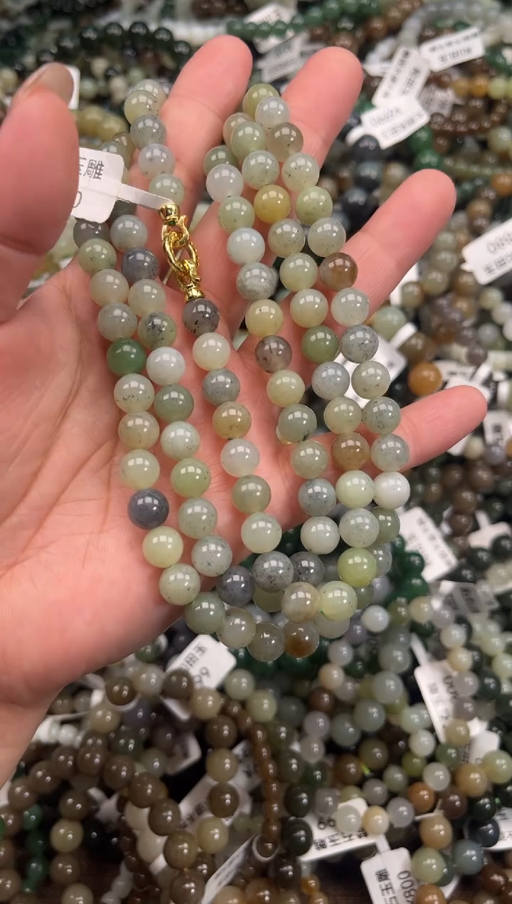 颈饰未镶嵌和田玉1