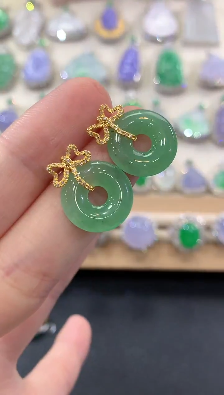 18K金镶嵌翡翠耳饰冬日珠宝E56